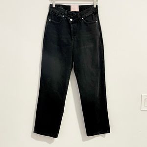 Pre-loved! REVICE Black 90’s Baby Crossover Waist Jeans!